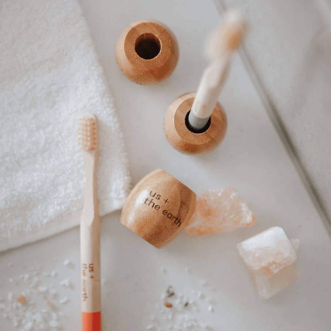 NNEDSZ Bamboo Toothbrush Stand