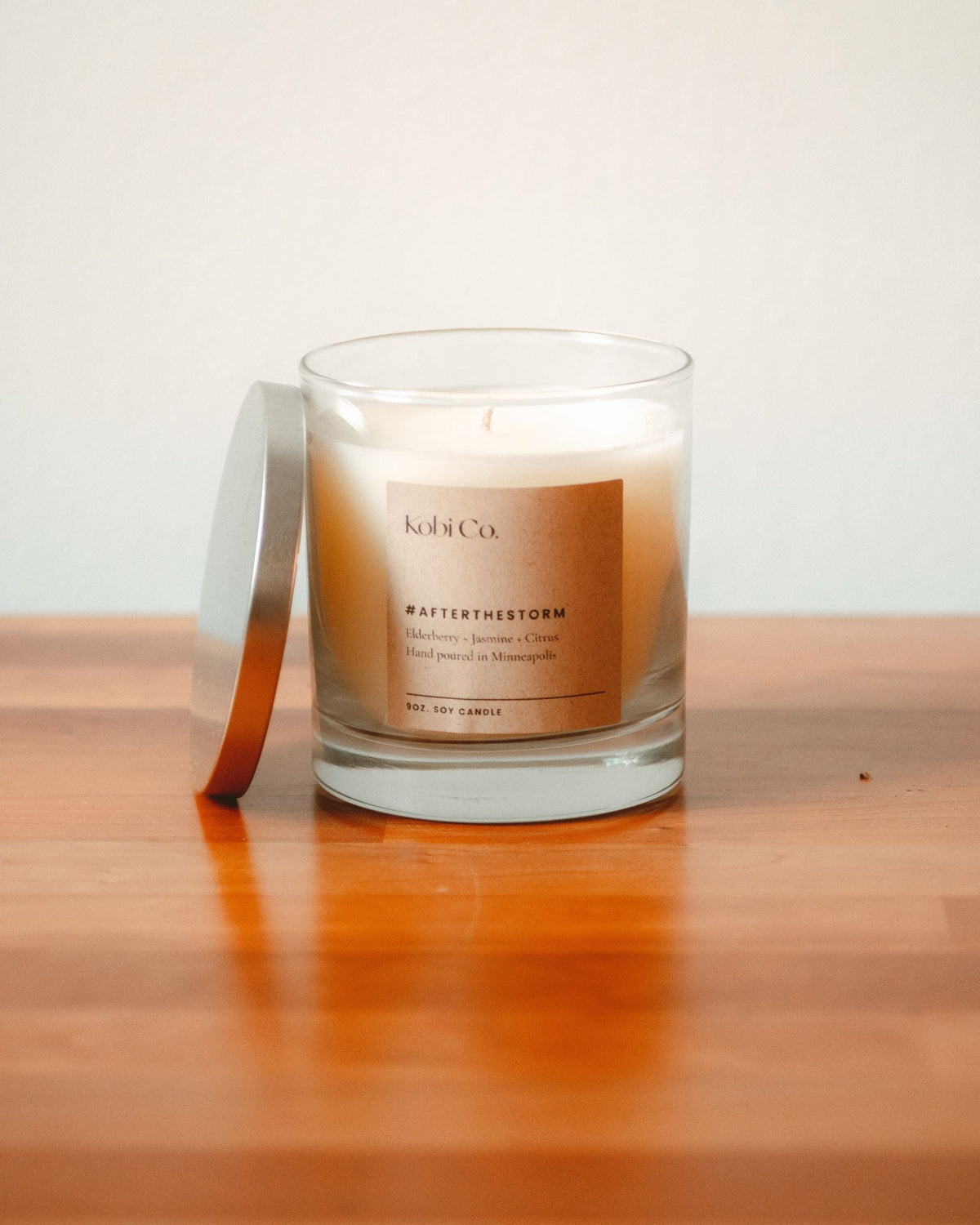Apre Lapli luxury soy candle, view 3