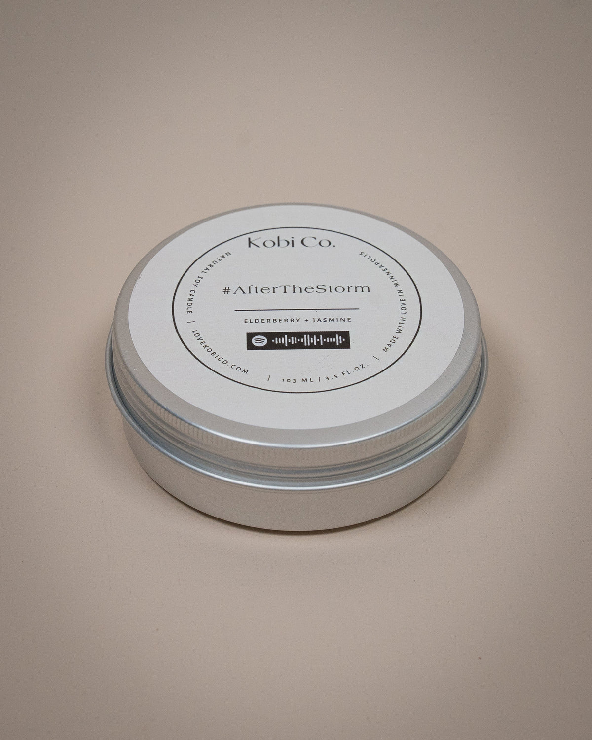Apre Lapli luxury soy candle, view 4