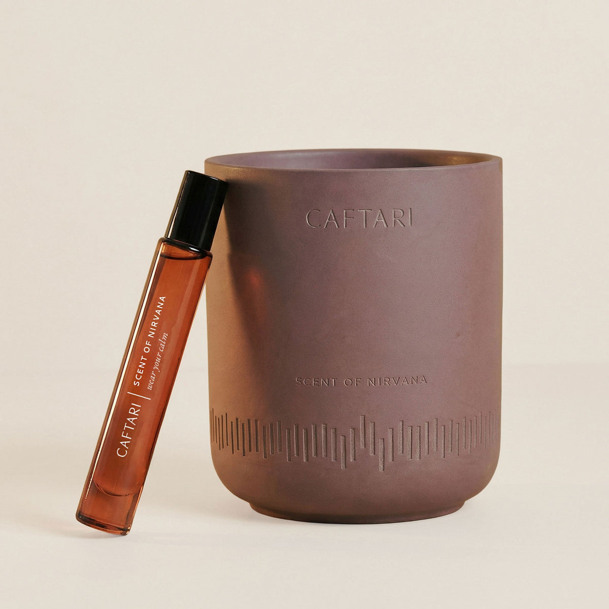 Oud Ritual gift set with candle and roll-on perfume oil from Maison Creole Compass
